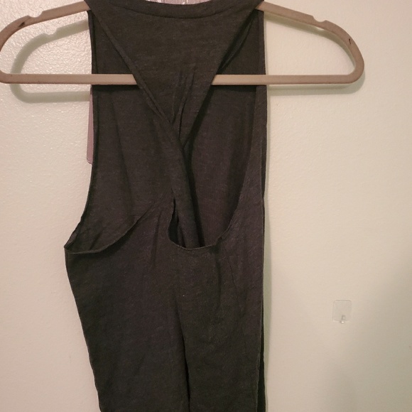 VS pink - Picture 2 of 2